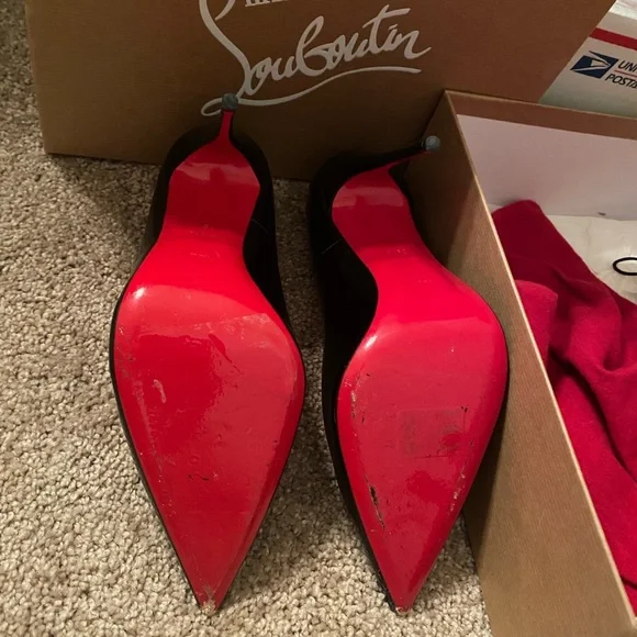 Christian Louboutin So Kate Pumps - Picture 5 of 8